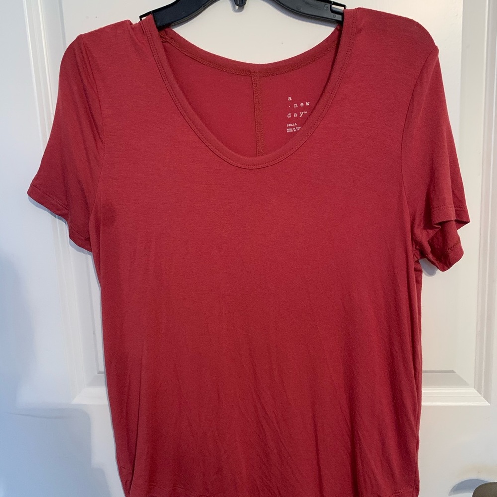 Red top! SO SOFT!